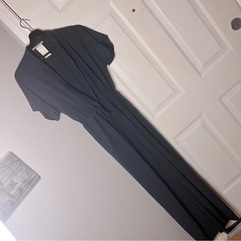 MaxMara | Navy Jumpsuit w/cinching waist & collared hem, long legs. EUC size 4
